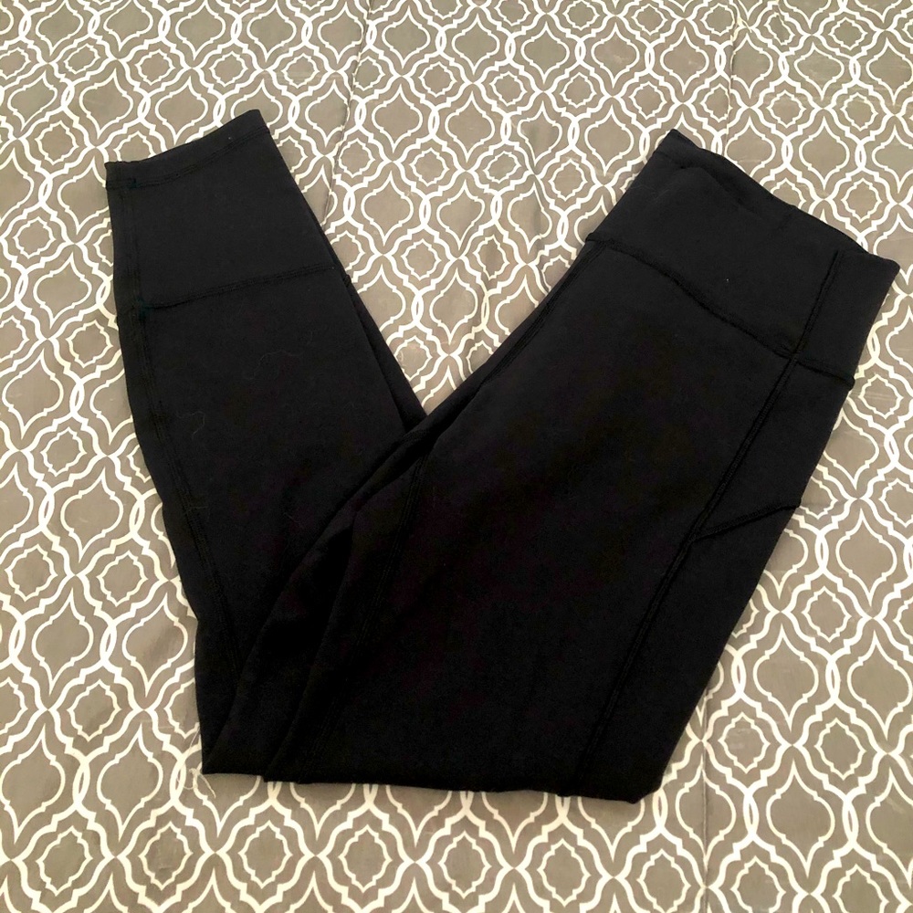 Lululemon In Movement tight 25” everlux